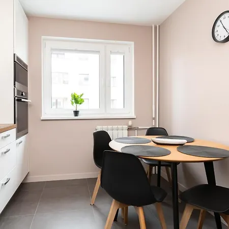 Karu Apartman *